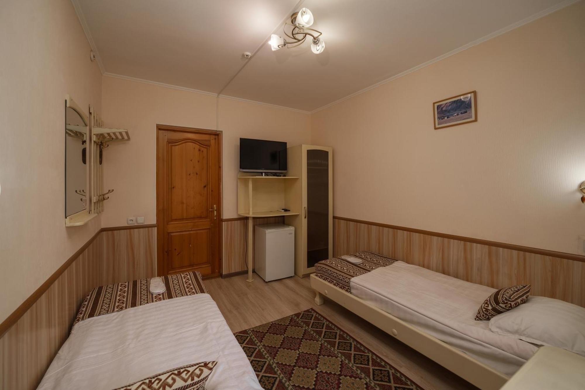 Alpinist Hotel 비슈케크 외부 사진